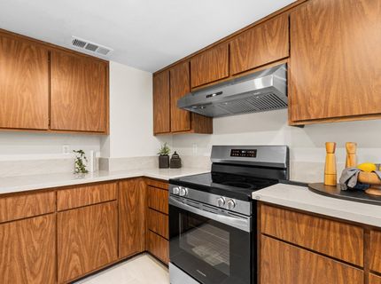 8940 Red Leaf Way, Sacramento, CA 95826 Photo