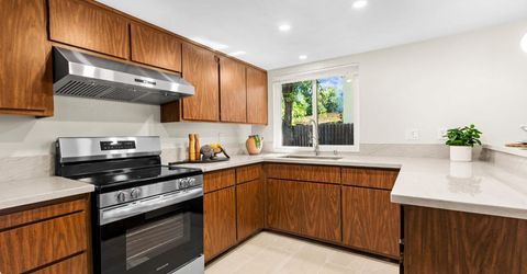 8940 Red Leaf Way, Sacramento, CA 95826 Photo