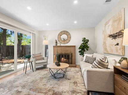 8940 Red Leaf Way, Sacramento, CA 95826 Photo