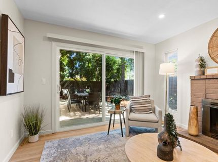 8940 Red Leaf Way, Sacramento, CA 95826 Photo