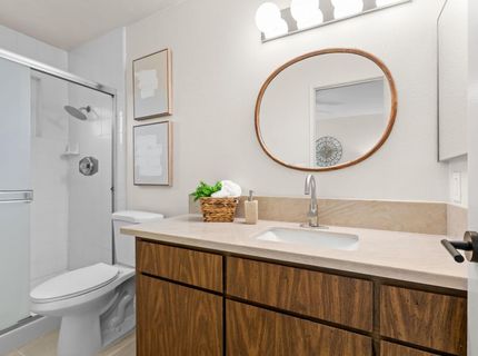 8940 Red Leaf Way, Sacramento, CA 95826 Photo