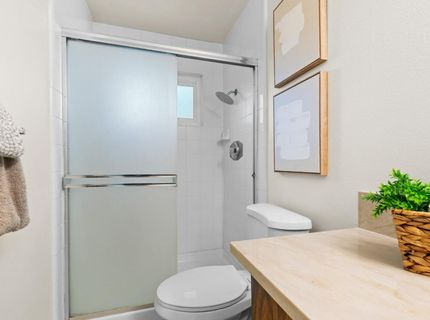 8940 Red Leaf Way, Sacramento, CA 95826 Photo