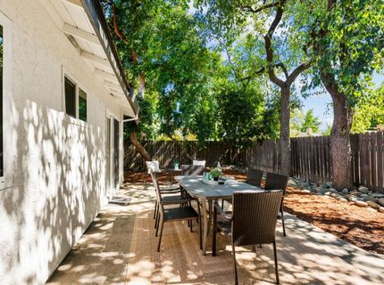 8940 Red Leaf Way, Sacramento, CA 95826 Photo