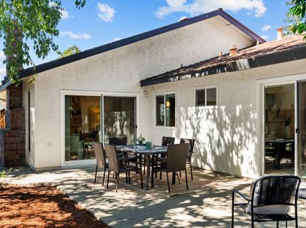 8940 Red Leaf Way, Sacramento, CA 95826 Photo