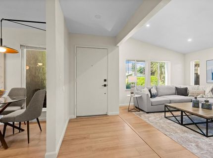 8940 Red Leaf Way, Sacramento, CA 95826 Photo