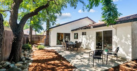 8940 Red Leaf Way, Sacramento, CA 95826 Photo
