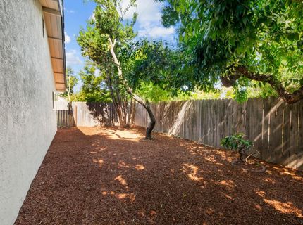 8940 Red Leaf Way, Sacramento, CA 95826 Photo