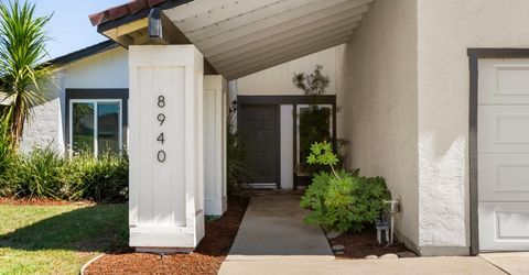 8940 Red Leaf Way, Sacramento, CA 95826 Photo