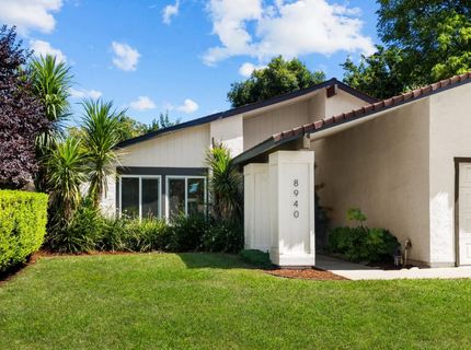 8940 Red Leaf Way, Sacramento, CA 95826 Photo