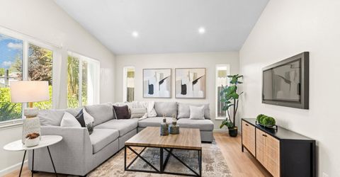 8940 Red Leaf Way, Sacramento, CA 95826 Photo