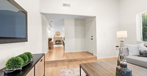 8940 Red Leaf Way, Sacramento, CA 95826 Photo