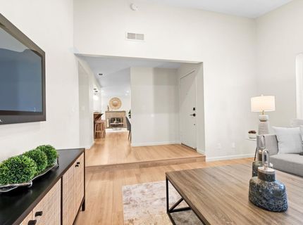 8940 Red Leaf Way, Sacramento, CA 95826 Photo