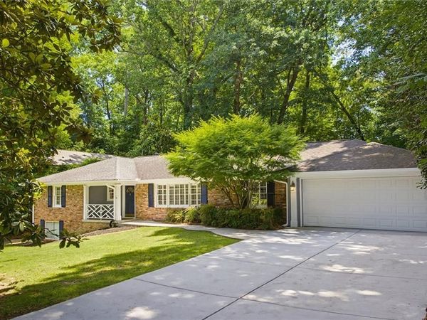 6651 Castleton Drive , Atlanta, GA 30328