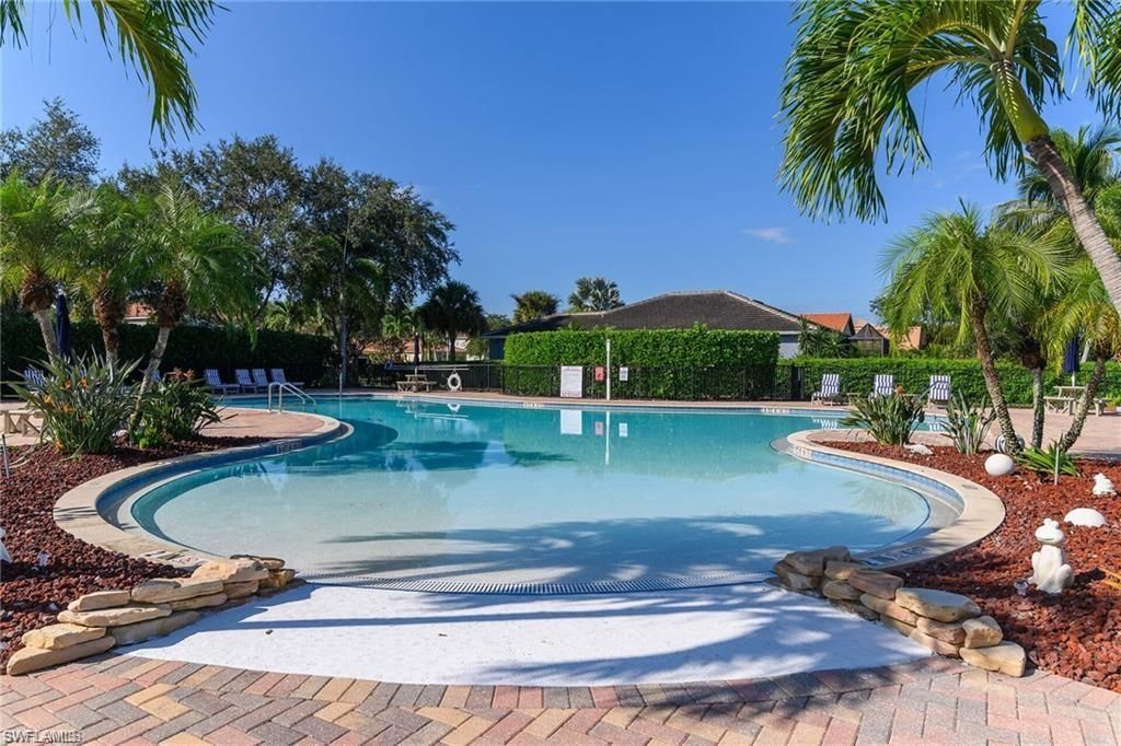 2078 Grove Dr, Naples, FL 34120 Photo