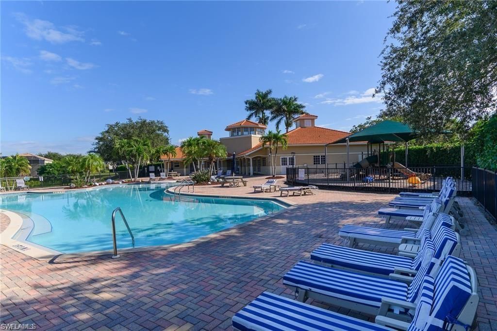 2078 Grove Dr, Naples, FL 34120 Photo