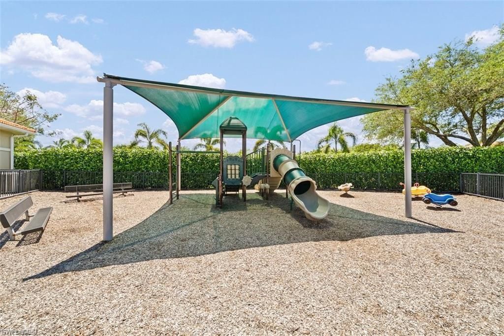 2078 Grove Dr, Naples, FL 34120 Photo