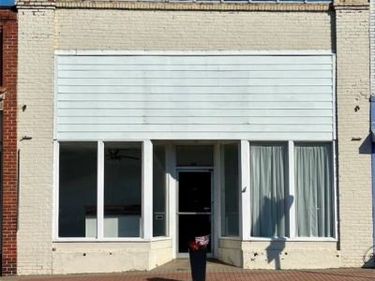 124 S Broad Street, Kenbridge, VA 23944