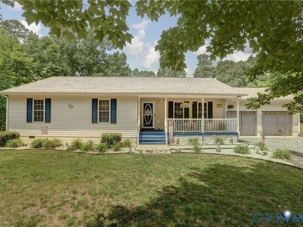 9689 Shannon Hill Road , Louisa, VA 23093