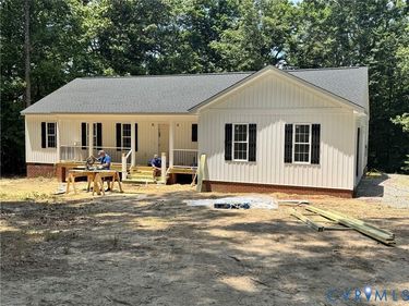 358 Poplar Springs Drive , Tappahannock, VA 22560