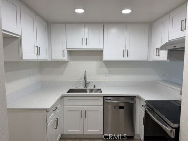 3054 Associated, Unit 26, Fullerton, CA 92835