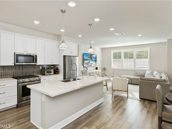 19239 Tideline Court, Huntington Beach, CA 92648