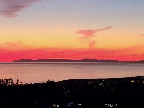 327 Calle Felicidad, San Clemente, CA 92672