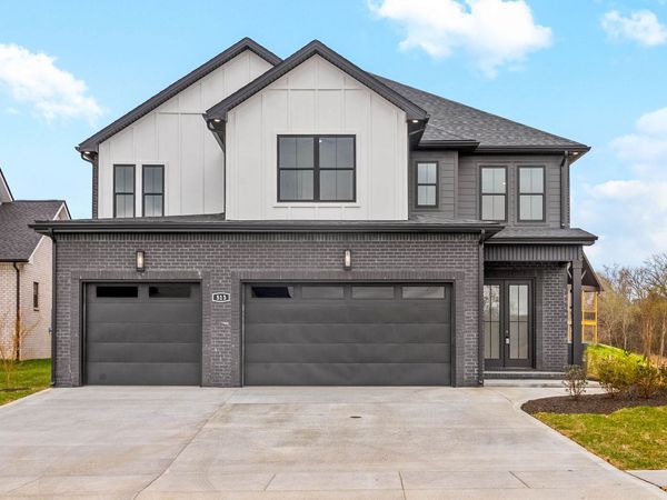 15 Rustling Oaks Ct, Pleasant View, TN 37146