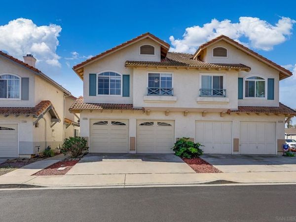 1772 Promenade Cir, Vista, CA 92083