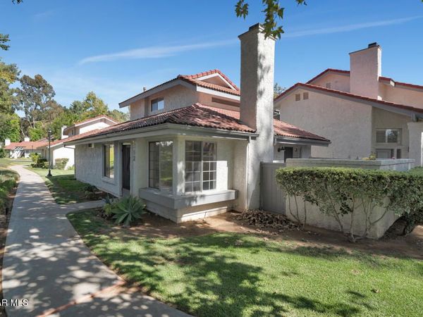 953 Quarterhorse Lane, Oak Park, CA 91377