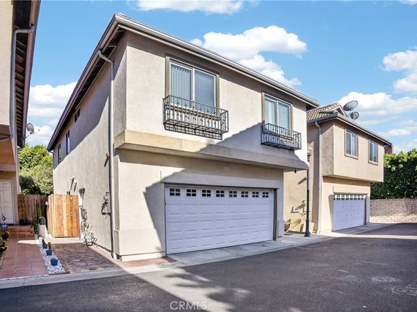 9354 Burnet, Unit 105, North Hills, CA 91343