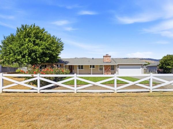 14780 Columbet Avenue, San Martin, CA 95046