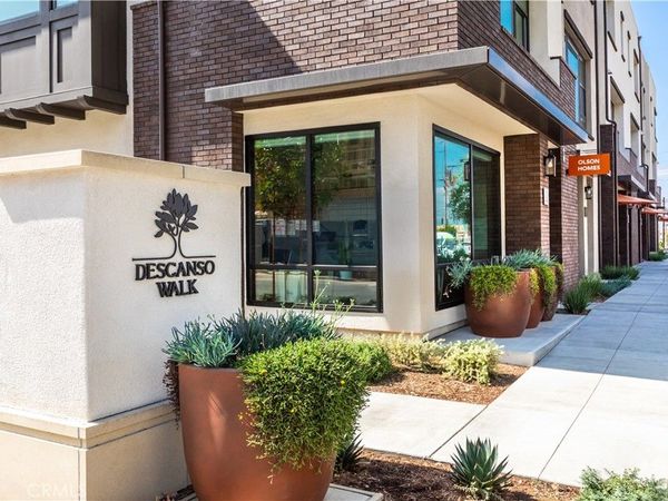 1032 Foothill Boulevard, Claremont, CA 91711