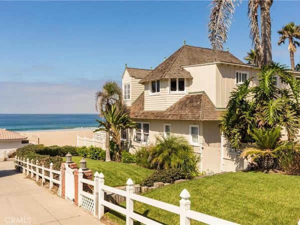800 The Strand, Manhattan Beach, CA 90266