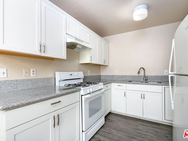 550 E Avenue H14, Lancaster, CA 93535