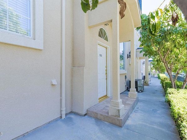 4516 Ramsdell Avenue, Unit 103, La Crescenta, CA 91214