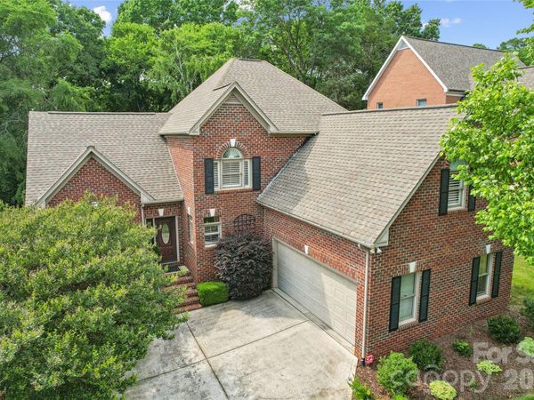 6784 Lynrose Court , Charlotte, NC 28226
