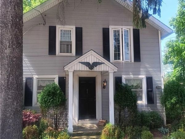 25 S Main Street, Holland, NY 14080