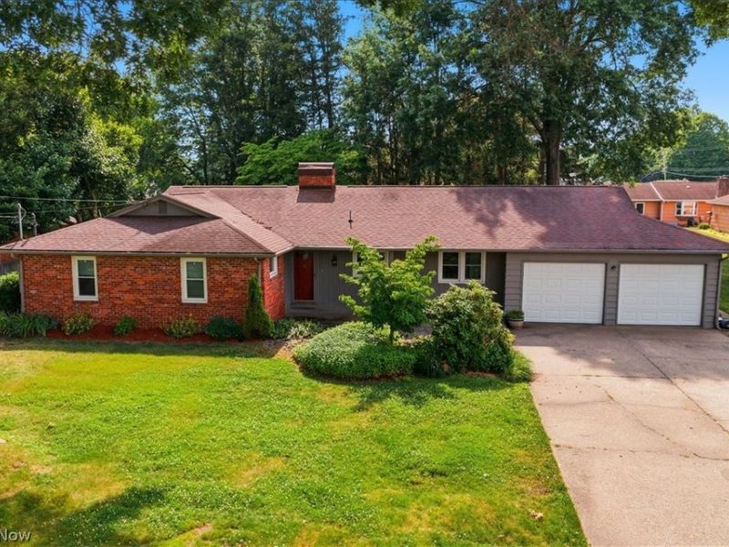 303 Keeler Drive, Marietta, OH 45750 Photo 1