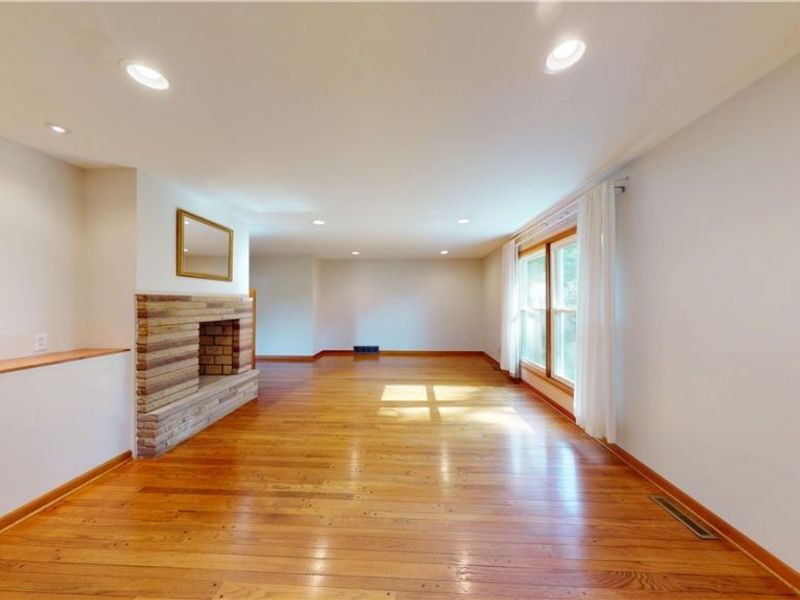 303 Keeler Drive, Marietta, OH 45750 Photo 10