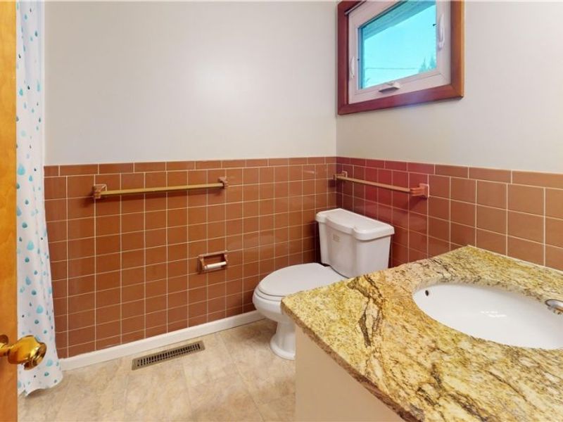 303 Keeler Drive, Marietta, OH 45750 Photo 22
