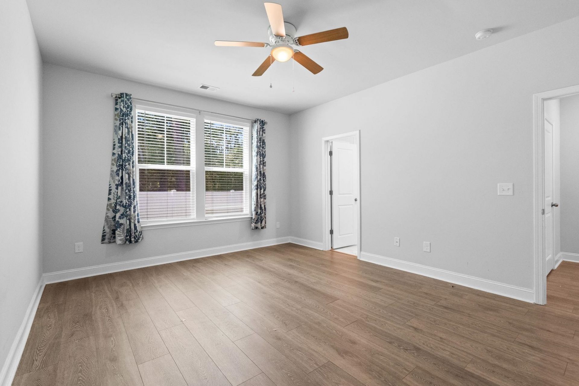 2495 Blue Crane Circle  Photo 16