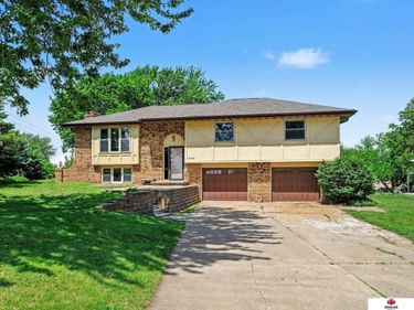 14500 Elder Circle, Plattsmouth, NE 68048