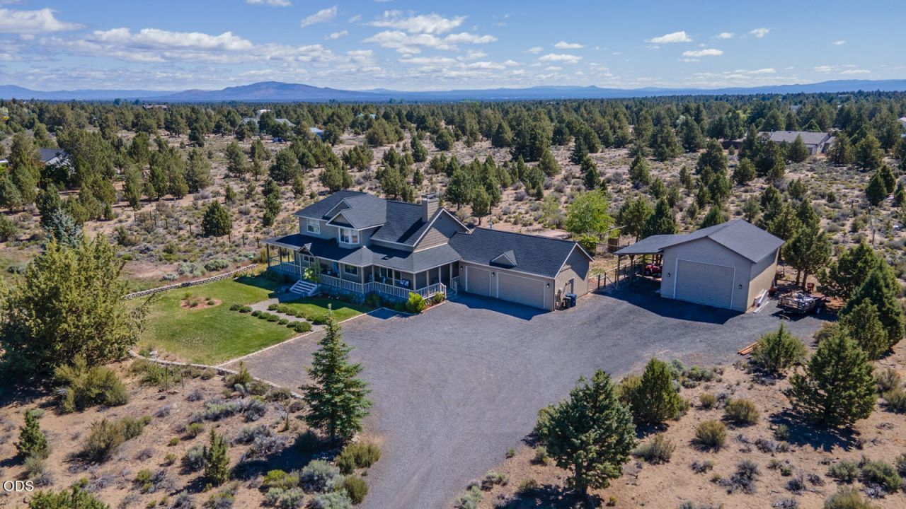 60900 Jennings Road, Bend, OR 97702 Main Photo