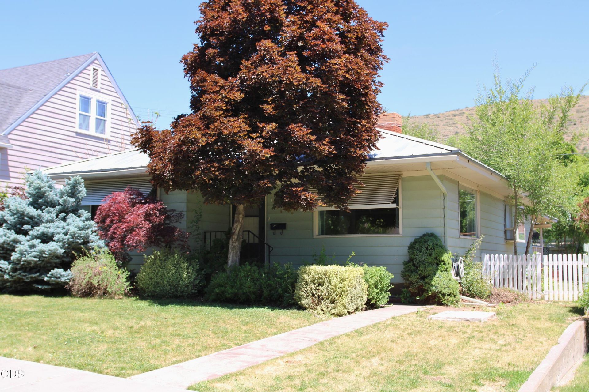 1221 N Eldorado Avenue, Klamath Falls, OR 97601 Main Photo