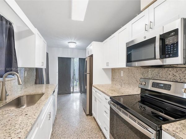 1821 SW 11th Ct, Unit Rear, Fort Lauderdale, FL 33312