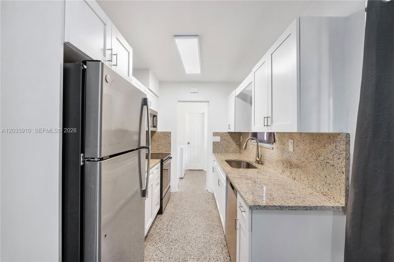1821 SW 11th Ct , Unit Rear, Fort Lauderdale, FL 33312 Photo