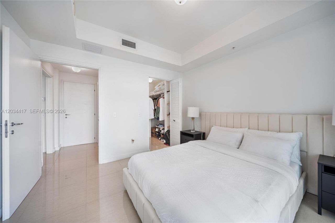 300 S Biscayne Blvd, Unit T-3406, Miami, FL 33131 Photo