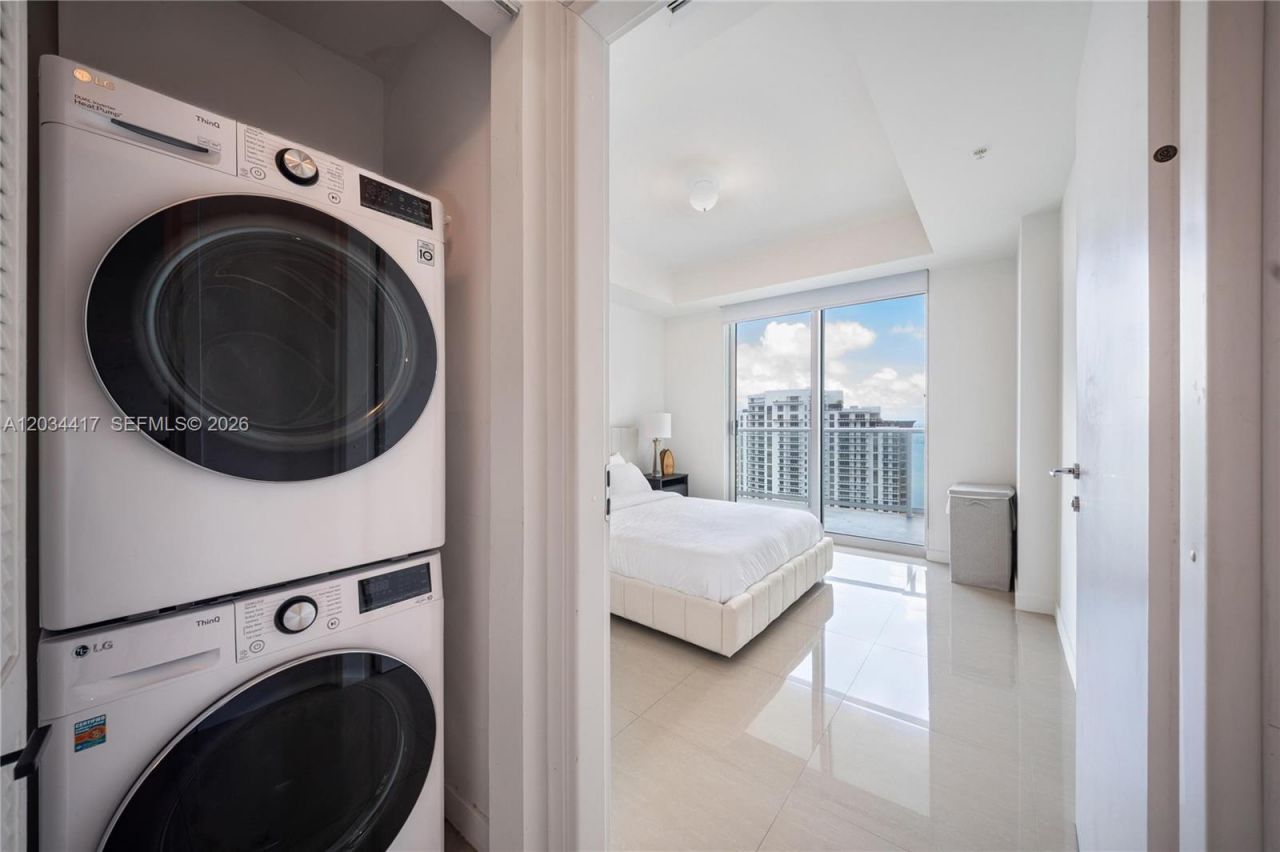 300 S Biscayne Blvd, Unit T-3406, Miami, FL 33131 Photo