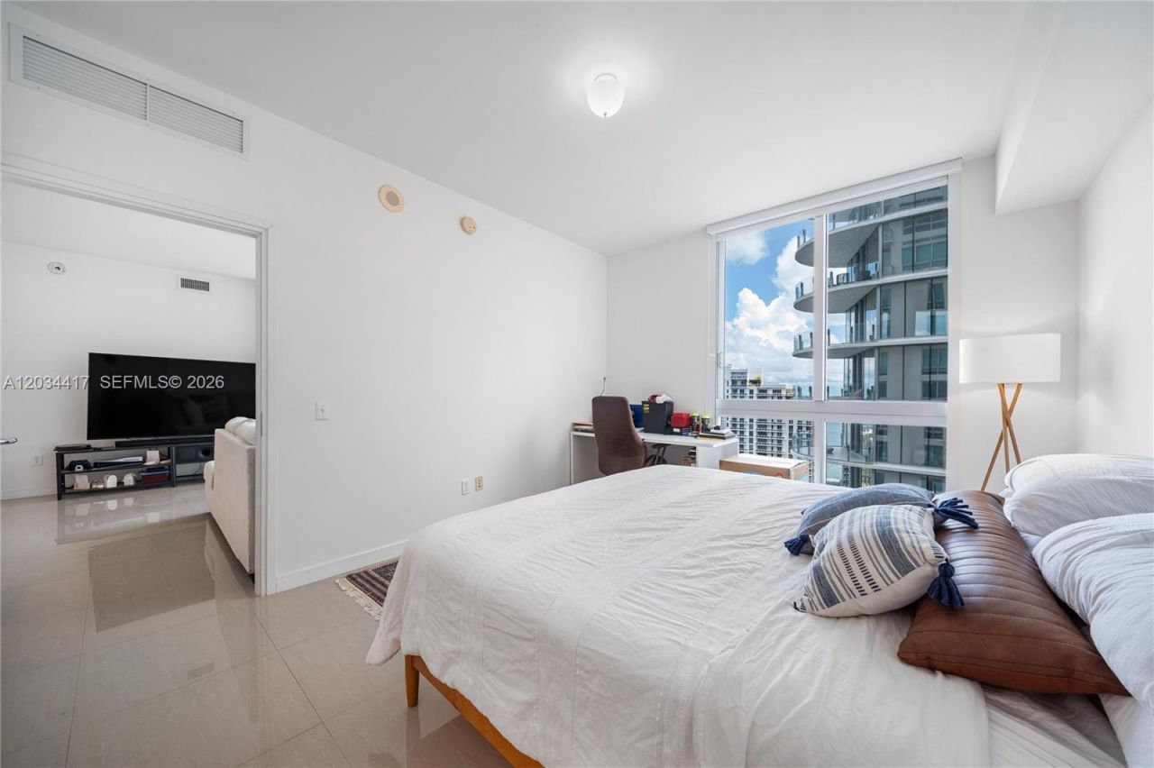 300 S Biscayne Blvd , Unit T-3406, Miami, FL 33131 Photo