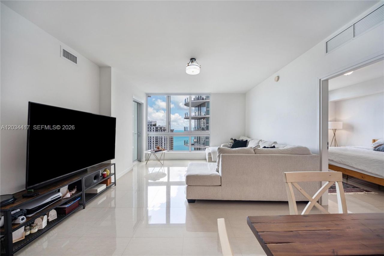 300 S Biscayne Blvd, Unit T-3406, Miami, FL 33131 Photo